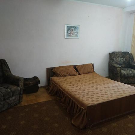 Flats Apartment Izyum Екстериор снимка
