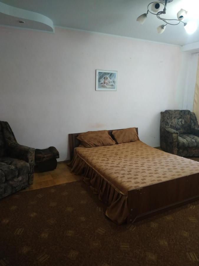 Flats Apartment Izyum Екстериор снимка