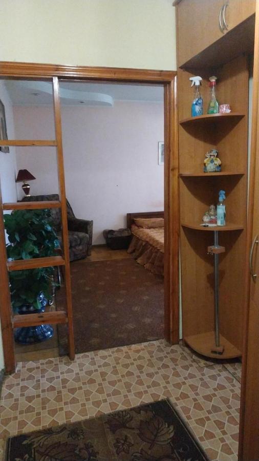 Flats Apartment Izyum Екстериор снимка