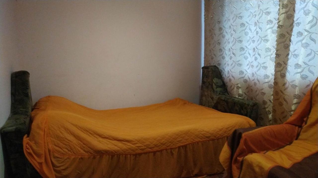 Flats Apartment Izyum Екстериор снимка