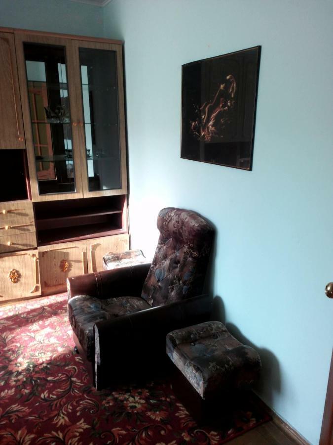 Flats Apartment Izyum Екстериор снимка